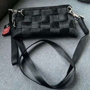 Harvey’s Seatbelt Bags Crossbody Clutch